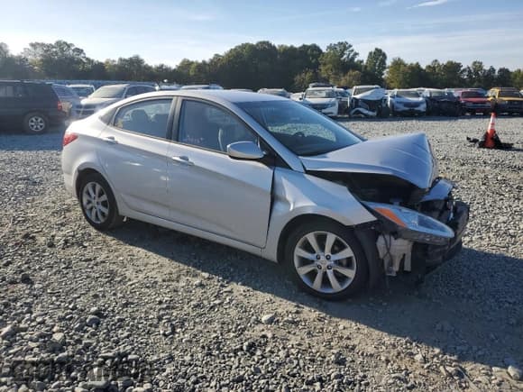 ✅ 2014 Hyundai Accent GLS • VIN: KMHCU4AEXEU664823 • Лот: 75818194. Опубликован ранее на Copart с пробегом 113 297 миль. Бесплатный доступ к архиву аукционных продаж из США и подробный отчёт об истории автомобиля на DreamBid. Изображение 4.