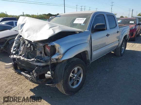 ✅ 2010 Toyota Tacoma PreRunner • VIN: 3TMJU4GN7AM106171 • Lot: 43634135. Listed on IAAI with 321,685 mi. Free auction sales archive from the USA and detailed vehicle history report at DreamBid. Image 2.