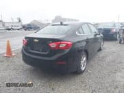 ✅ 2018 Chevrolet Cruze LT • VIN: 1G1BE5SM8J7234587 • Lot: 43569915. Wystawiony na IAAI z przebiegiem 72 947 mil. Bezpłatny archiwum sprzedaży aukcyjnych z USA i szczegółowy raport historii pojazdu na DreamBid. Zdjęcie 4.
