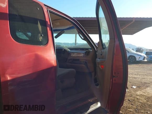 ✅ 1999 Ford F-150 XL • VIN: 1FTRX08W6XKB05829 • Lot: 43792491. Listed on IAAI with 185,804 mi. Free auction sales archive from the USA and detailed vehicle history report at DreamBid. Image 5.