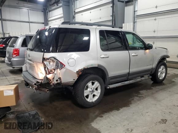✅ 2005 Ford Explorer XLT • VIN: 1FMDU73K55UA85828 • Лот: 92712655. Опубликован ранее на Copart с пробегом 158 274 миль. Бесплатный доступ к архиву аукционных продаж из США и подробный отчёт об истории автомобиля на DreamBid. Изображение 3.