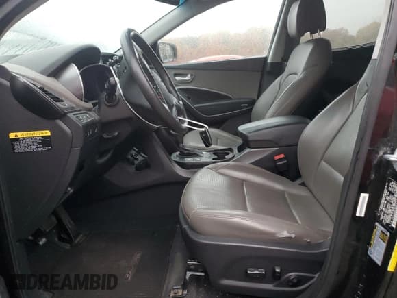 ✅ 2014 Hyundai Santa Fe • VIN: 5XYZUDLB6EG209082 • Lot: 90369175. Listed on Copart with 112,012 mi. Free auction sales archive from the USA and detailed vehicle history report at DreamBid. Image 7.