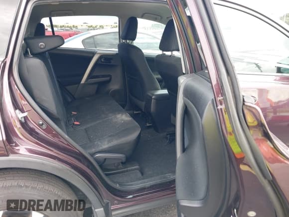 ✅ 2018 Toyota RAV4 LE • VIN: 2T3ZFREV9JW459118 • Lot: 43630520. Listed on IAAI with 62,014 mi. Free auction sales archive from the USA and detailed vehicle history report at DreamBid. Image 8.