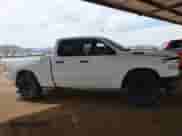 2019 Ram 1500 Tradesman с VIN 1C6SRFCT4KN612951, выставлен на аукционе IAAI как лот 41889524 с пробегом 153 310 миль миль и . История ставок и продаж доступна на DreamBid. Изображение 14.