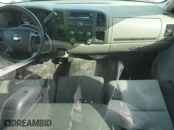 ✅ 2008 Chevrolet Silverado 1500 Work Truck • VIN: 1GCEC14048Z321785 • Lot: 59514405. Listed on Copart with 157,403 mi. Free auction sales archive from the USA and detailed vehicle history report at DreamBid. Image 8.