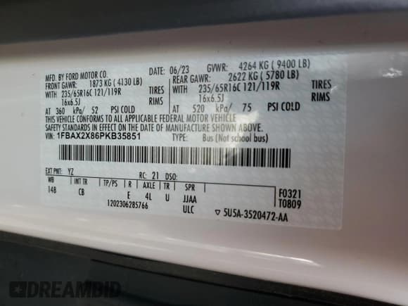 ✅ 2023 Ford Transit Passenger XL • VIN: 1FBAX2X86PKB35851 • Lot: 71126324. Wystawiony na Copart z przebiegiem 8 402 mil. Bezpłatny archiwum sprzedaży aukcyjnych z USA i szczegółowy raport historii pojazdu na DreamBid. Zdjęcie 14.