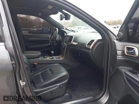 ✅ 2015 Jeep Grand Cherokee Limited • VIN: 1C4RJFBG3FC609057 • Лот: 43586531. Опубликован ранее на IAAI с пробегом 241 797 миль. Бесплатный доступ к архиву аукционных продаж из США и подробный отчёт об истории автомобиля на DreamBid. Изображение 5.