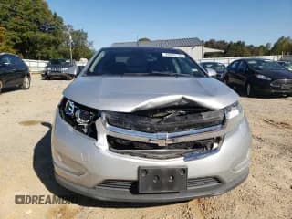 ✅ 2011 Chevrolet Volt • VIN: 1G1RC6E47BU101005 • Lot: 76943174. Wystawiony na Copart z przebiegiem Nie podano. Bezpłatny archiwum sprzedaży aukcyjnych z USA i szczegółowy raport historii pojazdu na DreamBid. Zdjęcie 5.