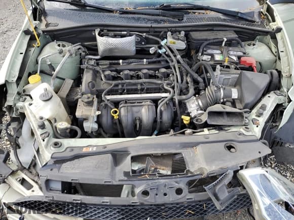 ✅ 2010 Ford Focus SE • VIN: 1FAHP3FN5AW131142 • Lot: 91410565. Wystawiony na Copart z przebiegiem 106 138 mil. Bezpłatny archiwum sprzedaży aukcyjnych z USA i szczegółowy raport historii pojazdu na DreamBid. Zdjęcie 11.