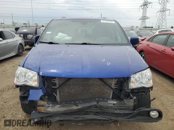 2018 Dodge Grand Caravan SXT z VIN 2C4RDGCG6JR304261, wystawiony jako Copart lot #57338335 z przebiegiem 140 506 mil mil oraz Szkoda całkowita • Salvage title. Historia ofert i sprzedaży dostępna na DreamBid. Obrazek 5.