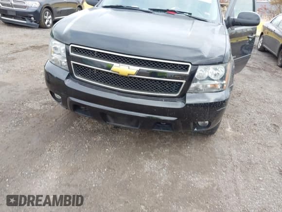 ✅ 2013 Chevrolet Suburban LT • VIN: 1GNSKJE77DR346277 • Lot: 43679072. Listed on IAAI with 435,900 mi. Free auction sales archive from the USA and detailed vehicle history report at DreamBid. Image 6.