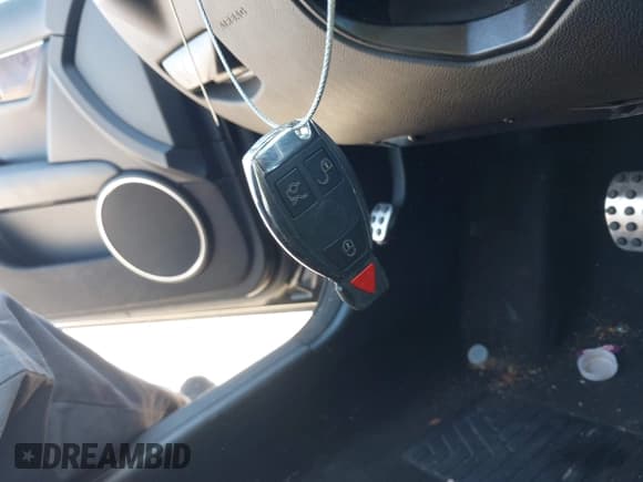 ✅ 2014 Mercedes-Benz C 250 Sport • VIN: WDDGF4HB6ER302587 • Lot: 42677039. Wystawiony na IAAI z przebiegiem 152 166 mil. Bezpłatny archiwum sprzedaży aukcyjnych z USA i szczegółowy raport historii pojazdu na DreamBid. Zdjęcie 11.