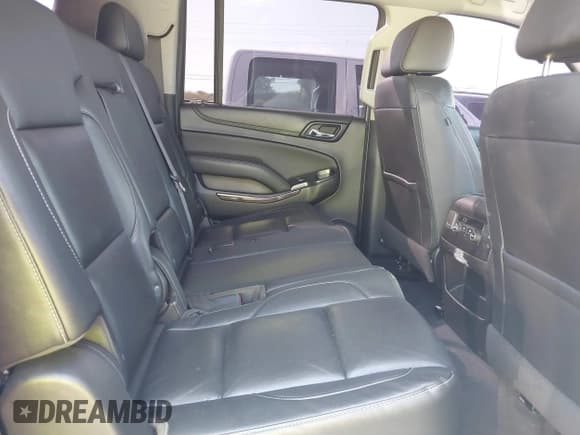 ✅ 2020 Chevrolet Suburban LT • VIN: 1GNSCHKC4LR154126 • Lot: 42983785. Wystawiony na IAAI z przebiegiem 190 770 mil. Bezpłatny archiwum sprzedaży aukcyjnych z USA i szczegółowy raport historii pojazdu na DreamBid. Zdjęcie 8.