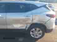 2021 Chevrolet Blazer LT z VIN 3GNKBCR4XMS566635, wystawiony jako IAAI lot #43414254 z przebiegiem 14 411 mil mil oraz . Historia ofert i sprzedaży dostępna na DreamBid. Obrazek 6.