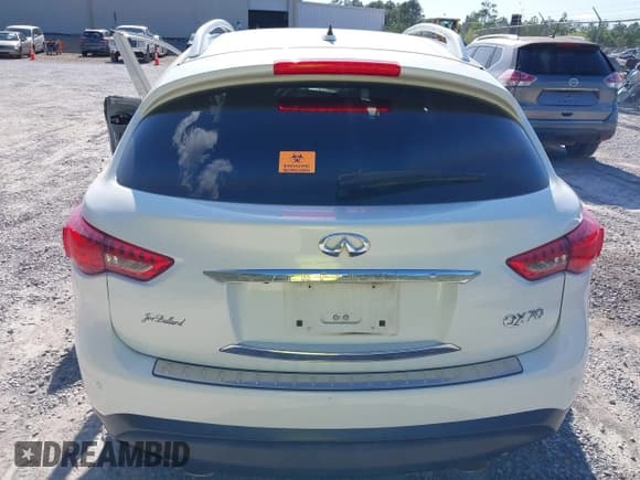 ✅ 2015 Infiniti QX70 • VIN: JN8CS1MU5FM381828 • Лот: 42013839. Опубликован ранее на IAAI с пробегом Не указан. Бесплатный доступ к архиву аукционных продаж из США и подробный отчёт об истории автомобиля на DreamBid. Изображение 15.