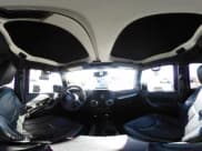 ✅ 2018 Jeep Wrangler Unlimited Sahara • VIN: 1C4BJWEG0JL851357 • Lot: 41432596. Wystawiony na IAAI z przebiegiem 107 278 mil. Bezpłatny archiwum sprzedaży aukcyjnych z USA i szczegółowy raport historii pojazdu na DreamBid. Zdjęcie 19.