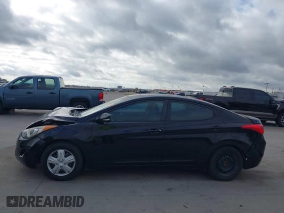 ✅ 2012 Hyundai Elantra GLS • VIN: 5NPDH4AE9CH081664 • Lot: 43483695. Listed on IAAI with 197,545 mi. Free auction sales archive from the USA and detailed vehicle history report at DreamBid. Image 14.