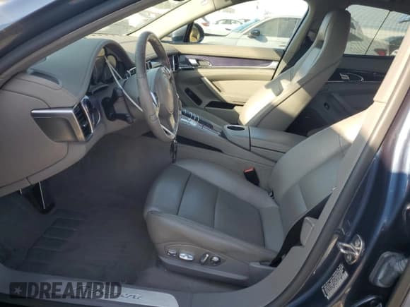 ✅ 2011 Porsche Panamera • VIN: WP0AA2A71BL020669 • Лот: 90113915. Опубликован ранее на Copart с пробегом 92 122 миль. Бесплатный доступ к архиву аукционных продаж из США и подробный отчёт об истории автомобиля на DreamBid. Изображение 7.