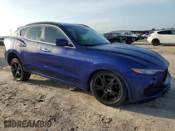 ✅ 2017 Maserati Levante • VIN: ZN661XUS7HX221835 • Lot: 56385715. Wystawiony na Copart z przebiegiem 93 977 mil. Bezpłatny archiwum sprzedaży aukcyjnych z USA i szczegółowy raport historii pojazdu na DreamBid. Zdjęcie 4.