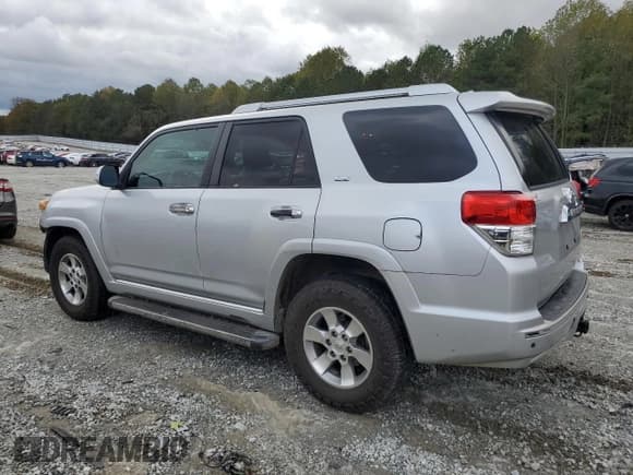 ✅ 2011 Toyota 4Runner SR5 • VIN: JTEZU5JR0B5022779 • Lot: 90258205. Listed on Copart with 226,712 mi. Free auction sales archive from the USA and detailed vehicle history report at DreamBid. Image 2.