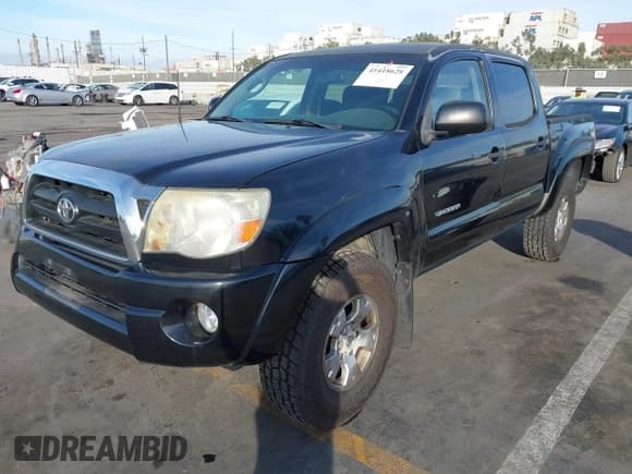 ✅ 2007 Toyota Tacoma PreRunner • VIN: 5TEJU62N57Z405446 • Lot: 41418628. Listed on IAAI with 181,230 mi. Free auction sales archive from the USA and detailed vehicle history report at DreamBid. Image 2.