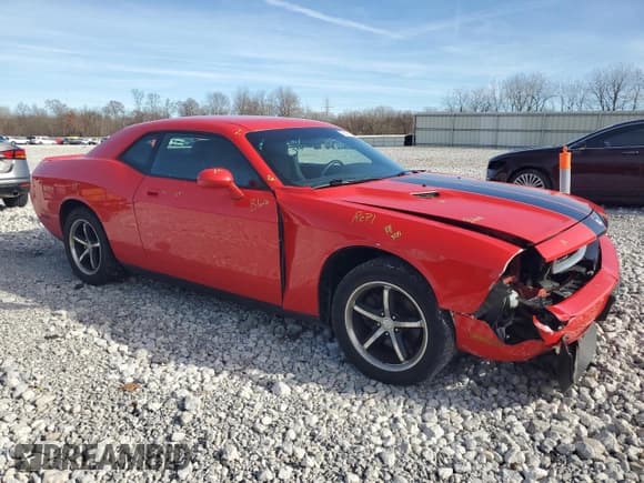 ✅ 2010 Dodge Challenger SE • VIN: 2B3CJ4DV3AH175364 • Lot: 79474104. Wystawiony na Copart z przebiegiem 143 266 mil. Bezpłatny archiwum sprzedaży aukcyjnych z USA i szczegółowy raport historii pojazdu na DreamBid. Zdjęcie 4.