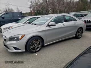 ✅ 2014 Mercedes-Benz CLA 250 • VIN: WDDSJ4EB9EN038317 • Lot: 95211705. Wystawiony na Copart z przebiegiem 106 493 mil. Bezpłatny archiwum sprzedaży aukcyjnych z USA i szczegółowy raport historii pojazdu na DreamBid. Zdjęcie 1.
