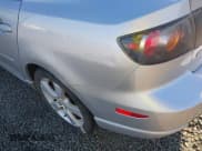 ✅ 2004 Mazda 3 s • VIN: JM1BK123341202055 • Lot: 43441697. Wystawiony na IAAI z przebiegiem 161 020 mil. Bezpłatny archiwum sprzedaży aukcyjnych z USA i szczegółowy raport historii pojazdu na DreamBid. Zdjęcie 6.