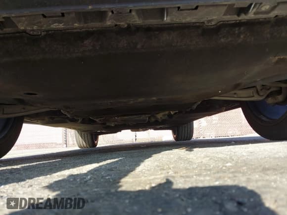 ✅ 2021 Audi Q8 Premium Plus • VIN: WA1EVAF15MD042413 • Lot: 43228250. Listed on IAAI with 140,351 mi. Free auction sales archive from the USA and detailed vehicle history report at DreamBid. Image 20.