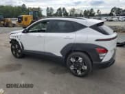 ✅ 2024 Hyundai Kona SEL • VIN: KM8HB3AB1RU086676 • Лот: 80934555. Опубликован ранее на Copart с пробегом 67 248 миль. Бесплатный доступ к архиву аукционных продаж из США и подробный отчёт об истории автомобиля на DreamBid. Изображение 2.