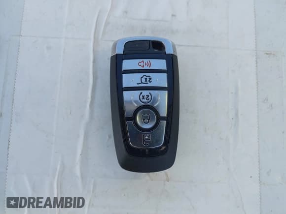 ✅ 2018 Ford Expedition Max Platinum • VIN: 1FMJK1MT7JEA65601 • Lot: 43294368. Wystawiony na IAAI z przebiegiem 70 307 mil. Bezpłatny archiwum sprzedaży aukcyjnych z USA i szczegółowy raport historii pojazdu na DreamBid. Zdjęcie 11.