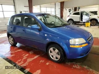 ✅ 2006 Chevrolet Aveo LS • VIN: KL1TD66666B555667 • Lot: 56268585. Wystawiony na Copart z przebiegiem 42 939 mil. Bezpłatny archiwum sprzedaży aukcyjnych z USA i szczegółowy raport historii pojazdu na DreamBid. Zdjęcie 4.
