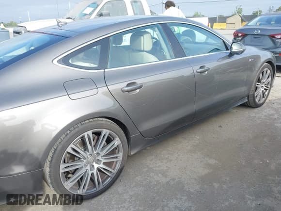 ✅ 2012 Audi A7 Prestige • VIN: WAU2GAFC7CN122113 • Lot: 42111441. Listed on IAAI with 149,617 mi. Free auction sales archive from the USA and detailed vehicle history report at DreamBid. Image 6.