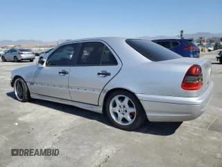 ✅ 1999 Mercedes-Benz C • VIN: WDBHA33G6XF789237 • Lot: 74065544. Wystawiony na Copart z przebiegiem 198 201 mil. Bezpłatny archiwum sprzedaży aukcyjnych z USA i szczegółowy raport historii pojazdu na DreamBid. Zdjęcie 2.