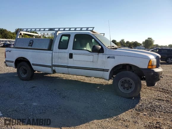 ✅ 2001 Ford F-250 XL • VIN: 1FTNX21L31EC32313 • Lot: 68481624. Listed on Copart with 131,581 mi. Free auction sales archive from the USA and detailed vehicle history report at DreamBid. Image 4.