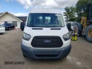 ✅ 2015 Ford Transit Cargo • VIN: 1FTYR1CM8FKB12071 • Lot: 65176735. Wystawiony na Copart z przebiegiem 175 826 mil. Bezpłatny archiwum sprzedaży aukcyjnych z USA i szczegółowy raport historii pojazdu na DreamBid. Zdjęcie 5.