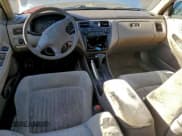 ✅ 1998 Honda Accord EX • VIN: 1HGCG5657WA112470 • Лот: 94920695. Опубликован ранее на Copart с пробегом 199 463 миль. Бесплатный доступ к архиву аукционных продаж из США и подробный отчёт об истории автомобиля на DreamBid. Изображение 8.