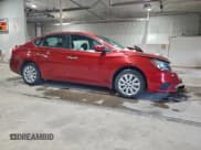 ✅ 2017 Nissan Sentra S • VIN: 3N1AB7AP5HY219253 • Lot: 94936805. Wystawiony na Copart z przebiegiem 82 573 mil. Bezpłatny archiwum sprzedaży aukcyjnych z USA i szczegółowy raport historii pojazdu na DreamBid. Zdjęcie 4.