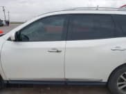 ✅ 2014 Nissan Pathfinder Platinum • VIN: 5N1AR2MN3EC727078 • Lot: 42076108. Wystawiony na IAAI z przebiegiem 181 936 mil. Bezpłatny archiwum sprzedaży aukcyjnych z USA i szczegółowy raport historii pojazdu na DreamBid. Zdjęcie 15.