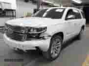 2020 Chevrolet Tahoe Premier z VIN 1GNSKCKJ3LR193830, wystawiony jako IAAI lot #42476342 z przebiegiem 72 405 mil mil oraz . Historia ofert i sprzedaży dostępna na DreamBid. Obrazek 17.