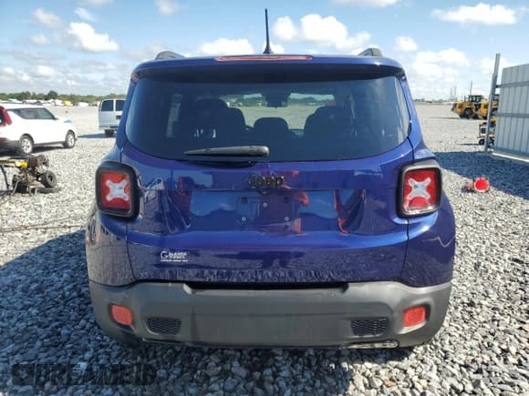 ✅ 2017 Jeep Renegade Altitude • VIN: ZACCJABB7HPG66907 • Lot: 69386575. Wystawiony na Copart z przebiegiem 124 663 mil. Bezpłatny archiwum sprzedaży aukcyjnych z USA i szczegółowy raport historii pojazdu na DreamBid. Zdjęcie 6.