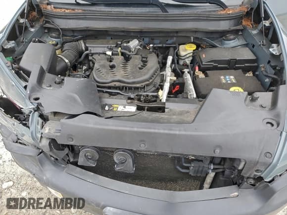 ✅ 2014 Jeep Cherokee Trailhawk • VIN: 1C4PJMBSXEW173045 • Lot: 95015875. Wystawiony na Copart z przebiegiem 150 829 mil. Bezpłatny archiwum sprzedaży aukcyjnych z USA i szczegółowy raport historii pojazdu na DreamBid. Zdjęcie 11.