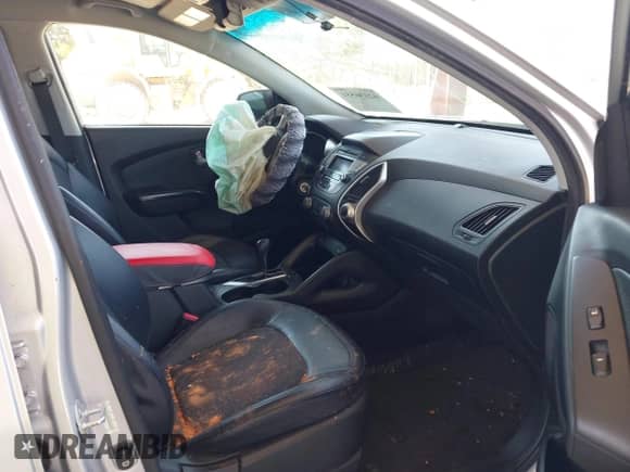 2013 Hyundai Tucson GLS z VIN KM8JU3AC4DU548497, wystawiony jako IAAI lot #42136551 z przebiegiem Nie podano mil oraz . Historia ofert i sprzedaży dostępna na DreamBid. Obrazek 5.