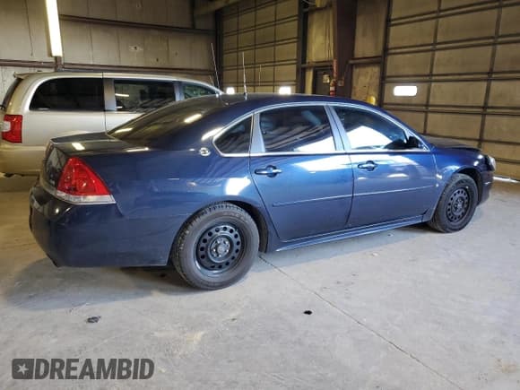 ✅ 2009 Chevrolet Impala Police Police • VIN: 2G1WS57M591301786 • Lot: 92555995. Wystawiony na Copart z przebiegiem 94 169 mil. Bezpłatny archiwum sprzedaży aukcyjnych z USA i szczegółowy raport historii pojazdu na DreamBid. Zdjęcie 3.