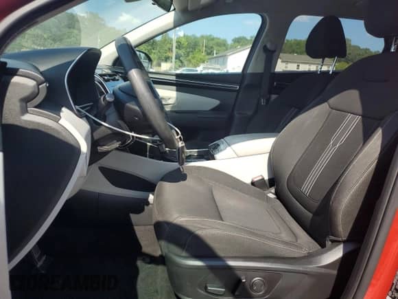 2023 Hyundai Tucson SEL z VIN 5NMJB3AE6PH208064, wystawiony jako Copart lot #68642755 z przebiegiem 64 845 mil mil oraz Szkoda całkowita • Salvage title. Historia ofert i sprzedaży dostępna na DreamBid. Obrazek 7.