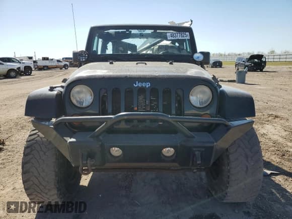 ✅ 2012 Jeep Wrangler Sahara • VIN: 1C4AJWBG1CL216425 • Lot: 48377825. Wystawiony na Copart z przebiegiem 99 649 mil. Bezpłatny archiwum sprzedaży aukcyjnych z USA i szczegółowy raport historii pojazdu na DreamBid. Zdjęcie 5.