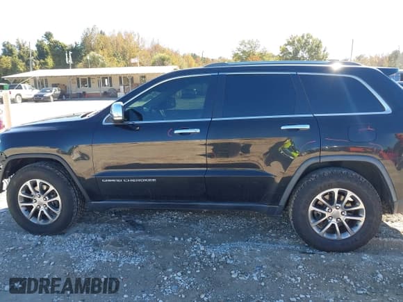 ✅ 2014 Jeep Grand Cherokee Limited • VIN: 1C4RJFBG3EC339231 • Lot: 43608796. Listed on IAAI with 134,588 mi. Free auction sales archive from the USA and detailed vehicle history report at DreamBid. Image 15.