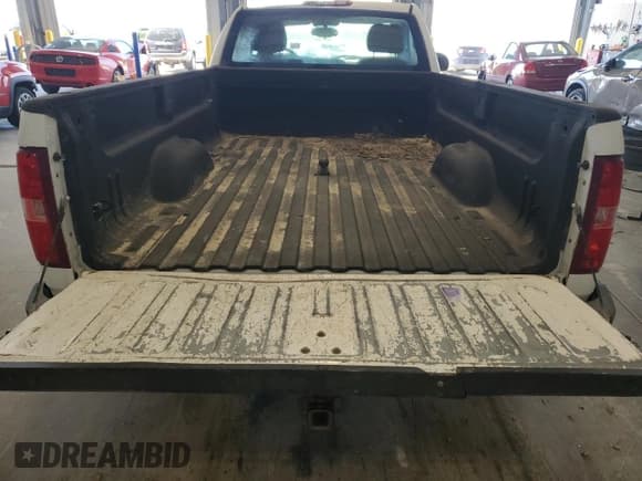 ✅ 2007 Chevrolet Silverado 2500HD 1LT • VIN: 1GCHK24K07E511824 • Lot: 85600565. Wystawiony na Copart z przebiegiem 128 908 mil. Bezpłatny archiwum sprzedaży aukcyjnych z USA i szczegółowy raport historii pojazdu na DreamBid. Zdjęcie 10.
