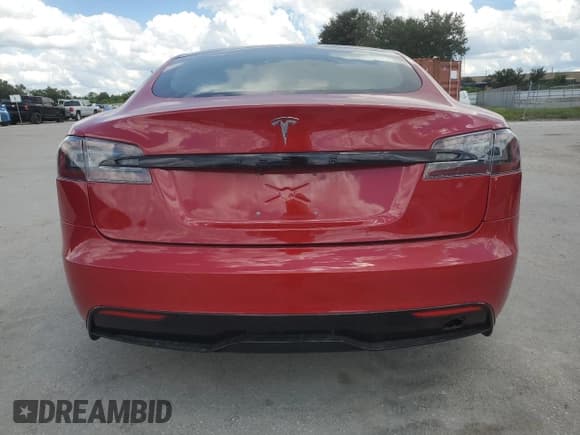 ✅ 2021 Tesla Model S Long Range • VIN: 5YJSA1E52MF453284 • Lot: 80746835. Wystawiony na Copart z przebiegiem 28 749 mil. Bezpłatny archiwum sprzedaży aukcyjnych z USA i szczegółowy raport historii pojazdu na DreamBid. Zdjęcie 6.