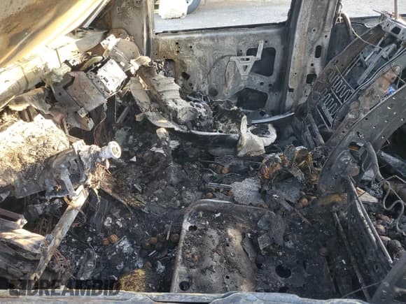 ✅ 2005 Nissan Frontier LE • VIN: 1N6AD07U15C451507 • Lot: 91926475. Listed on Copart with Not provided. Free auction sales archive from the USA and detailed vehicle history report at DreamBid. Image 7.